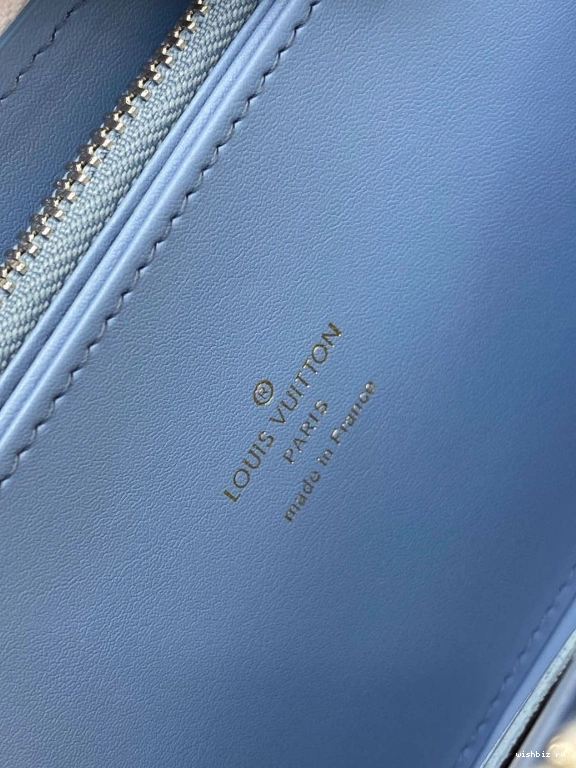 WIS ZIPPY LOUIS VUITTON WALLET 1103